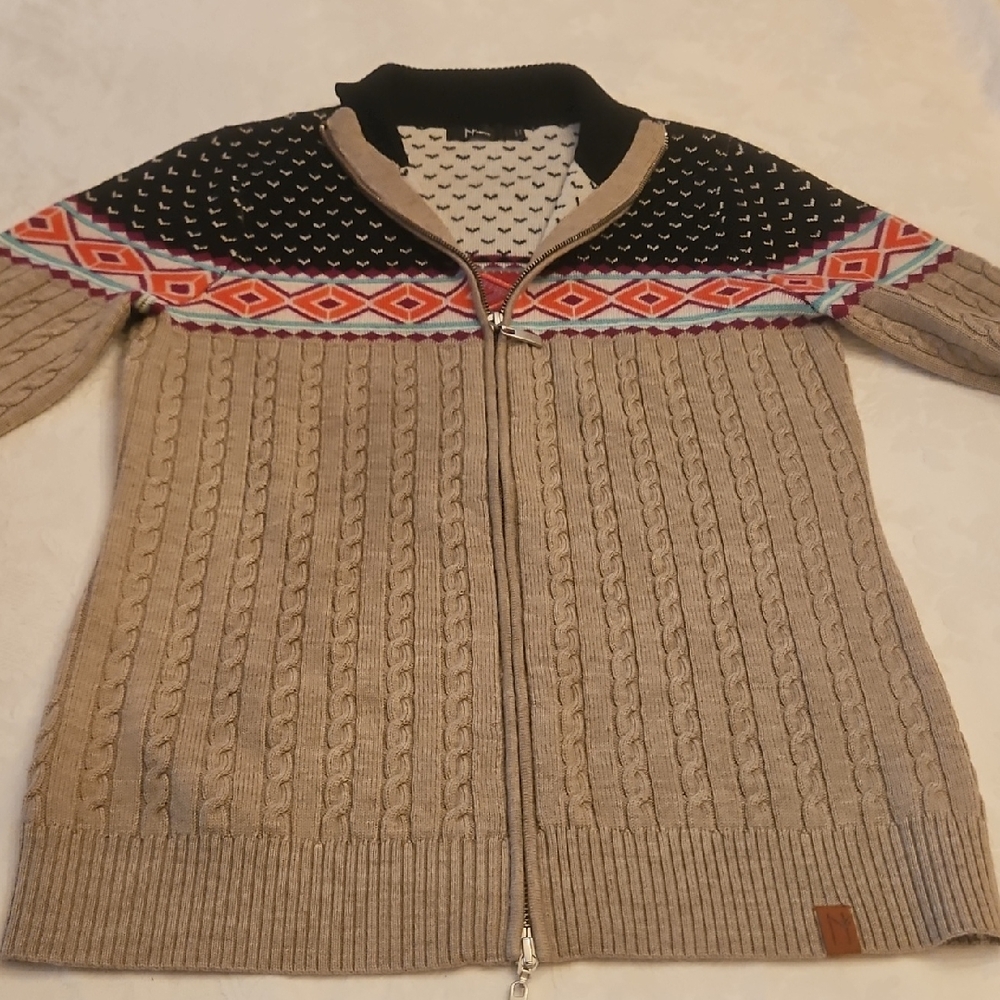 Neve 💯 Merino Wool Zippered Alpine Sweater.  Women's Large